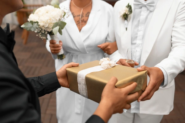 luxury wedding gifts